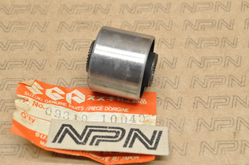 NOS Suzuki LT-F160 LT160 LT185 LT80 Suspensio0n Arm Bushing 09319-10049