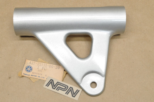 NOS Yamaha DT100 DT125 DT250 DT400 Right Fork Ear Cover Light Stay 437-23131-00-20