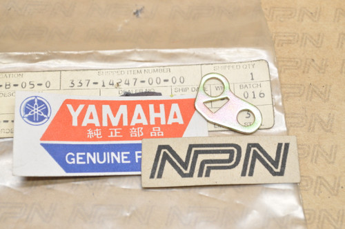 NOS Yamaha 1972 CS5 Carburetor Plate 337-14247-00