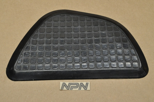 Vtg OEM Honda CA175 CL90 CL125 CL175 Left Tank Knee Grip Rubber 17662-223-000