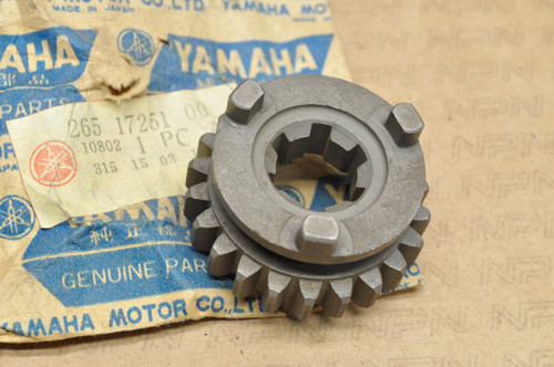 NOS Yamaha AT1 ATM1 CT1 HT1 Fifth 5th Wheel Pinion Gear 22T 265-17251-00