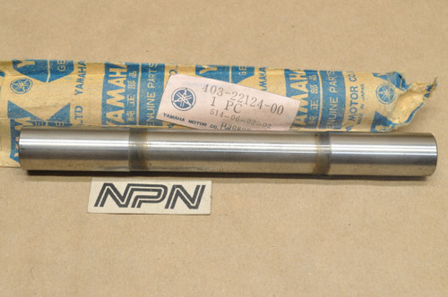 NOS Yamaha DT175 IT125 MX100 MX125 YFM200 YZ100 YZ125 Bushing 403-22124-00