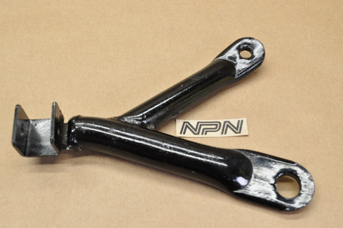 NOS Honda CL160 Left Foot Peg Arm Mount Bracket 50721-223-000 B