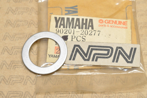 NOS Yamaha FJ1100 FZR400 VMX12 XJ700 XS1100 XS400 XS850 Washer 90201-20277