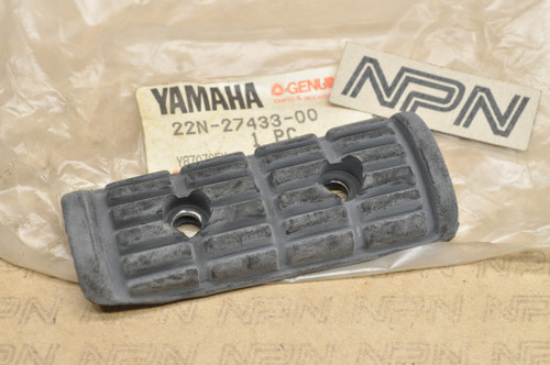 NOS Yamaha FJ1100 FJ1200 RZ350 SRX250 XJ900 Foot Peg Rest Cover 22N-27433-00