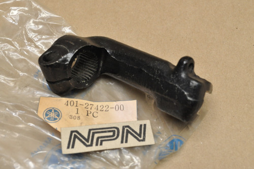 NOS Yamaha MX100 MX125 MX175 YZ125 Right Foot Rest Step Bracket 401-27422-00
