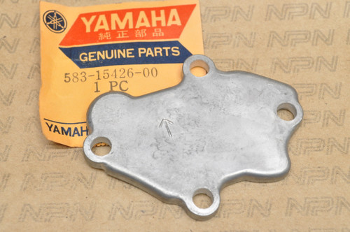 NOS Yamaha SR500 TT500 XT500 Oil Pump Cover 583-15426-00