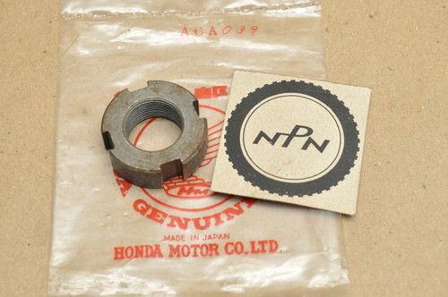NOS Honda CB100 CB125 CL100 CL125 SL100 SL125 TL125 XL100 XL125 Oil Filter Rotor Lock Nut 90231-107-000