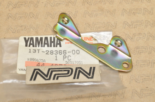 NOS Yamaha 1984 CV50 1983-87 CV80 Riva Leg Shield Bracket 13T-28366-00