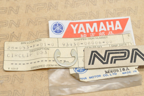 NOS Yamaha DT250 DT360 RT180 TD1 YD3 YDS2 YDS3 YDT1 YM1 Circlip 93430-08006