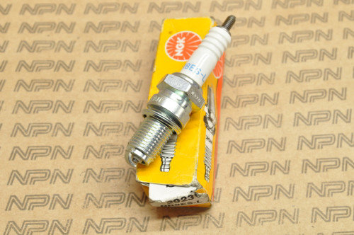 NOS Honda ATC250 CB750 CBX GL1100 TRX250 XL250 XL500 XR500 Spark Plug 98069-38716