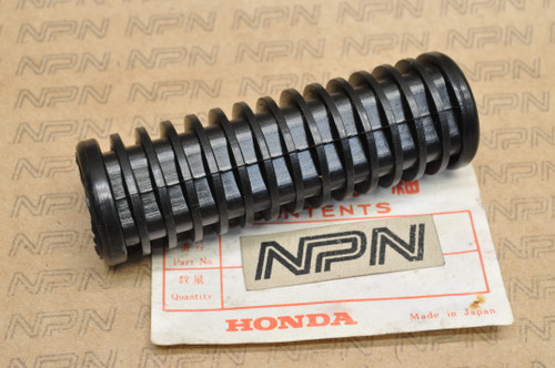 NOS Honda C70 CB450 CB750 CT90 CX500 GL1100 XL500 Foot Peg Rubber 50716-371-660