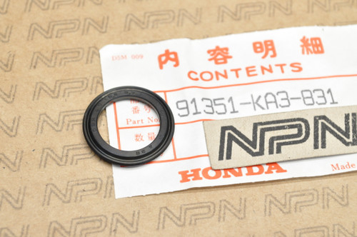 NOS Honda CR125 R XR200 R XR250 R Rear Shock Upper Dust Seal 91351-KA3-831