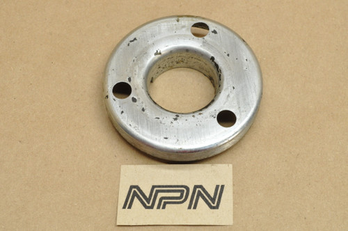 Vtg Used OEM Honda CA95 CA160 Front Wheel Bearing Retainer Plate 44641-202-010