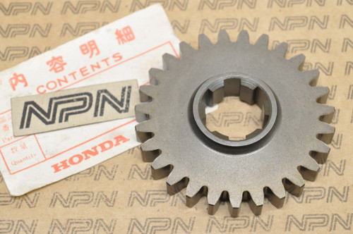 NOS Honda VF700 VF750 VT700 VT750 Main Shaft 4th Fourth Gear 27T 23471-MB0-000