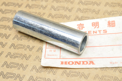 NOS Honda ATC90 K0-K2 Front Wheel Axle Side Collar 44311-918-000