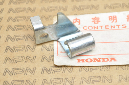 NOS Honda CB125 CT125 TL125 XL100 XL125 Clutch Cable Guide Holder 22838-355-000