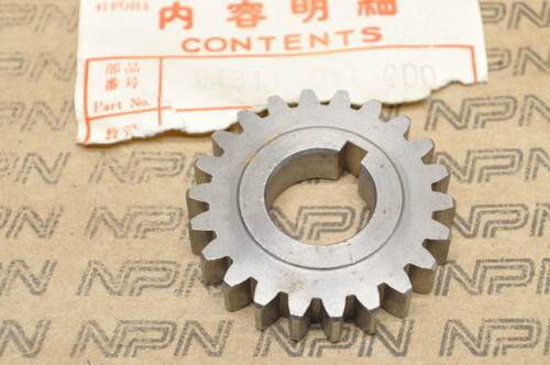 NOS Honda C100 CA100 C102 CA102 C105 T CA105T Timing Gear 22T 14311-011-000