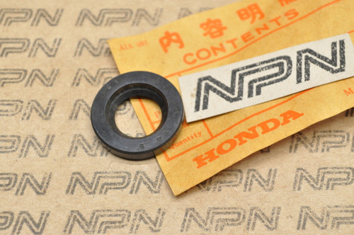 NOS Honda CB750 CL70 CT70 QA50 S65 SL70 XL70 XR70 Z50 Oil Seal 91202-302-010