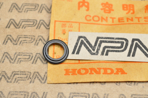 NOS Honda CB360 CB360G CB360T CL360 K0-K1 Shaft Rubber Seal 91205-706-000