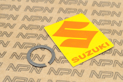 NOS Suzuki DS80 JR80 OR50 RM50 RM60 RM80 Drive Shaft Cir-Clip 09380-17007