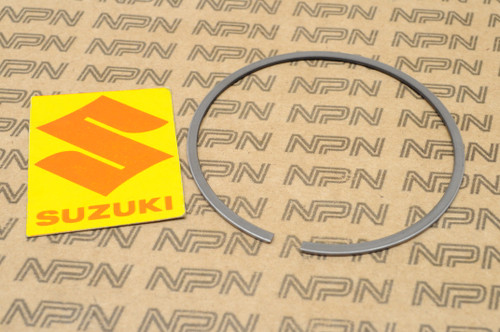 NOS Suzuki 1977-81  1986-87 RM250 .25 Oversize Piston Ring 12141-41600-025
