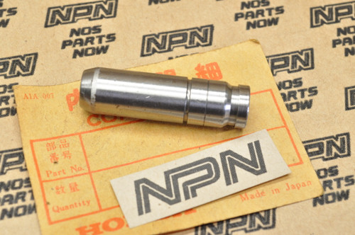NOS Honda XL175 K0-K1 Exhaust Valve Guide 12023-362-305