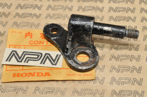 NOS Honda CL72 CL77 Steering Damper Pin Bracket 53773-273-010 B