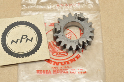 NOS Honda S90 Transmission Main Shaft Second 2nd Gear 19T 23431-028-010
