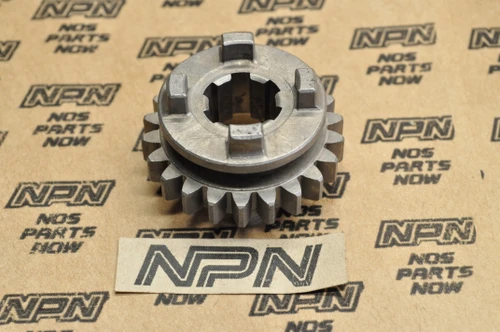 NOS Honda CA110 C110 Transmission Main Shaft Third 3rd Gear 22T 23451-011-020
