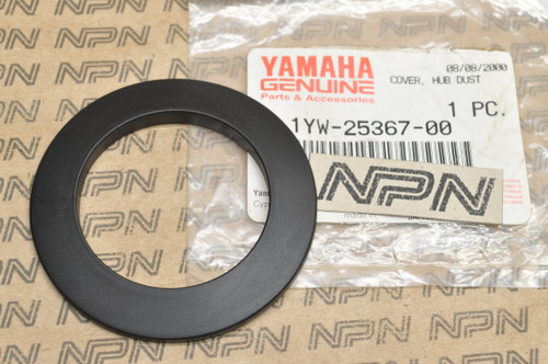 NOS Yamaha YFM250 YFM350 Big Bear Moto-4 Wheel Hub Dust Cover 1YW-25367-00
