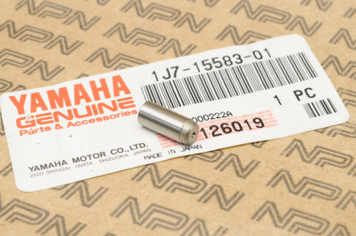 NOS Yamaha YFM250 FJ1200 FZ700 XC200 Clutch Starter Spring Cap 1J7-15583-01