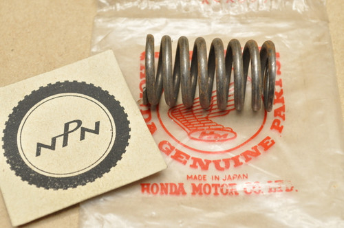 NOS Honda CA72 Clutch Spring 22401-259-010