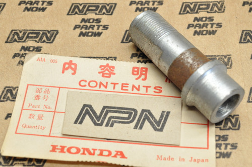 NOS Honda C100 C102 C110 C105 T CA200 C200 Rear Wheel Axle Sleeve 42303-001-020