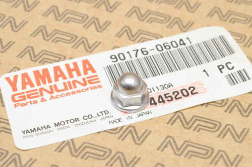 NOS Yamaha YFM80 CA50 CE50 SH50 Seat Carrier Cylinder Crown Nut 90176-06041