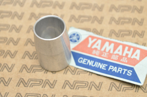 NOS Yamaha DT250 IT400 RD400 SR500 TY350 XV750 YZ125 Taper Bushing 1W1-23173-L0