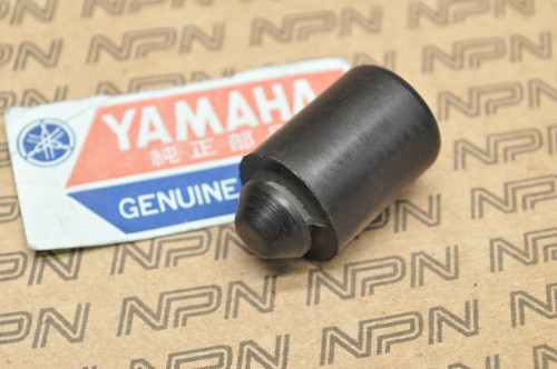 NOS Yamaha 1970-71 HT1 Muffler Exhaust Rubber Stopper Damper 276-14768-70