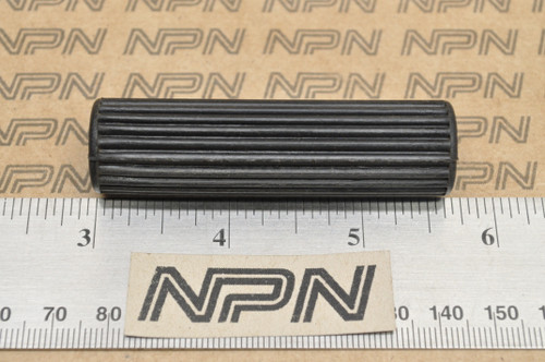 NOS Yamaha DT400 GT80 IT400 MX250 QT50 RD200 XS750 YZ80 Lever Cover 156-15618-01