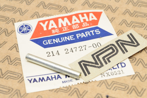NOS Yamaha ATMX DS7 GT80 GTMX HT1 LT2 R5 TX650 XS1 Seat Latch Pin 214-24727-00