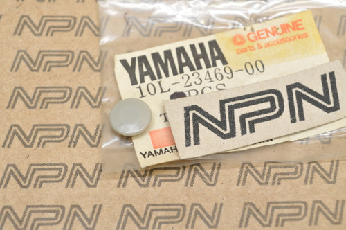 NOS Yamaha FZR1000 FZR750 XJ750 XV920 YZF1000 YZF600 Bolt Cap 10L-23469-00