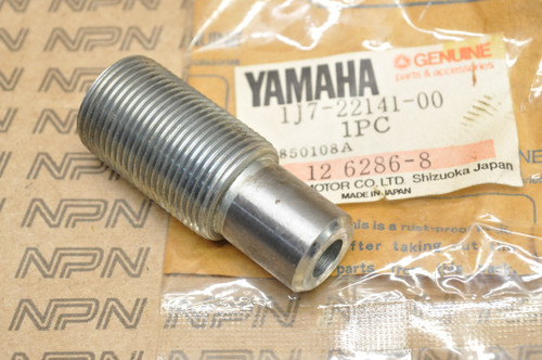 NOS Yamaha VMX12 XJ700 XJ750 XJ900 XS1100 XS750 XS850 Pivot Shaft 1J7-22141-00