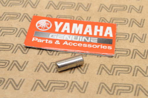 NOS Yamaha DT2 DT3 RT1 RT2 RT3 YZ250 Gear Shift Fork Dowel Pin 93605-13077
