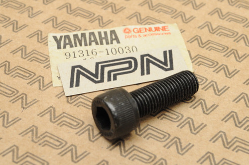 NOS Yamaha FZ750 FZR400 TZ250 TZ750 XJ650 XS850 XVZ12 Bolt 91316-10030