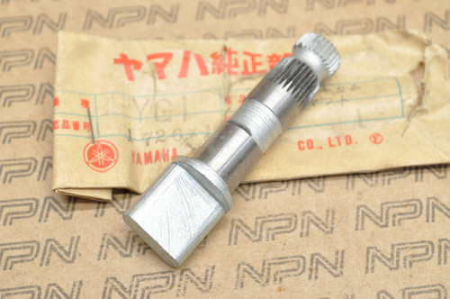 NOS Yamaha DT100 GT80 IT125 JT1 MX125 RD60 TY80 YG1 YZ80 Camshaft 122-25351-02