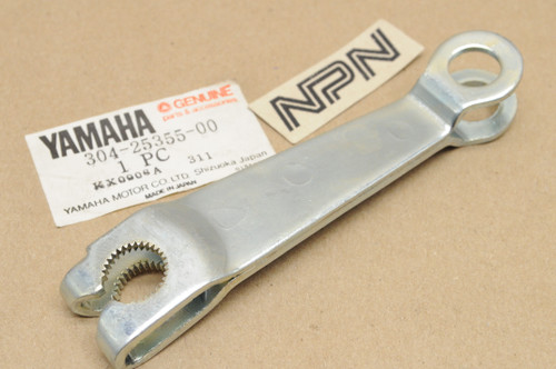 NOS Yamaha 1974 LT2 Rear Wheel Cam Shaft Lever 304-25355-00