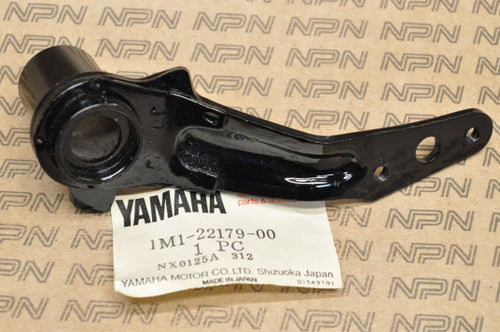NOS Yamaha 1978-79 DT250 1978 DT400 Chain Tensioner Arm 1M1-22179-00