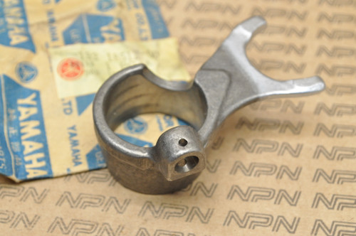 NOS Yamaha 1966-67 YL1 Gear Shift Fork 132-18512-00