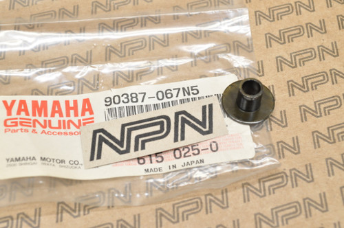 NOS Yamaha FZ600 FZ700 FZ750 FZR1000 FZR750 XVZ13 Collar 90387-067N5