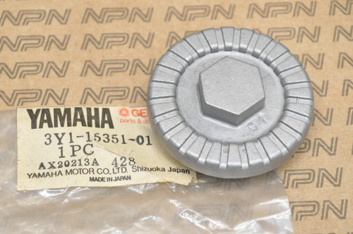 NOS Yamaha BW350 SR250 TT250 XT250 Drain Plug Bolt 3Y1-15351-01