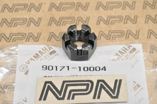 NOS Yamaha DT100 GT80 IT125 MX175 QT50 TY80 YFM350 YZ100 Nut 90171-10004